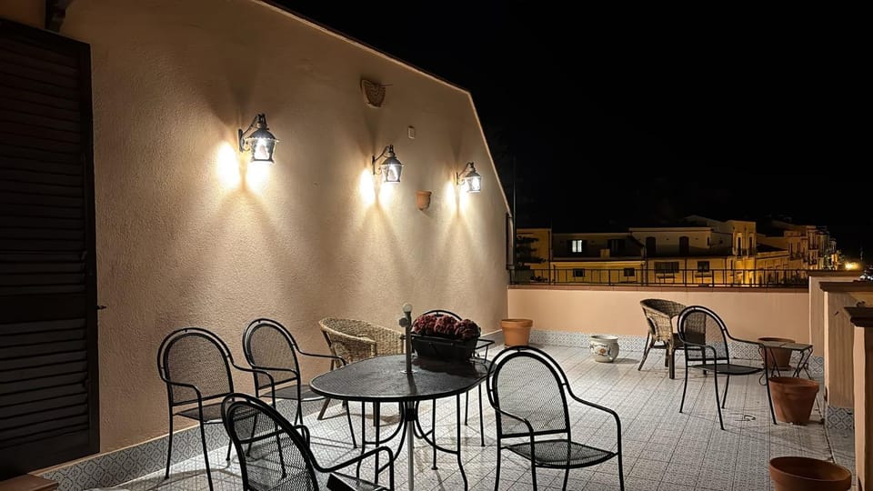 Night, Balcony/Terrace