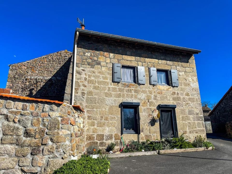 L'Escapade Nordique - Bain Nordique - Sauna - WIFI - 3 étoiles House in Auvergne-Rhône-Alpes