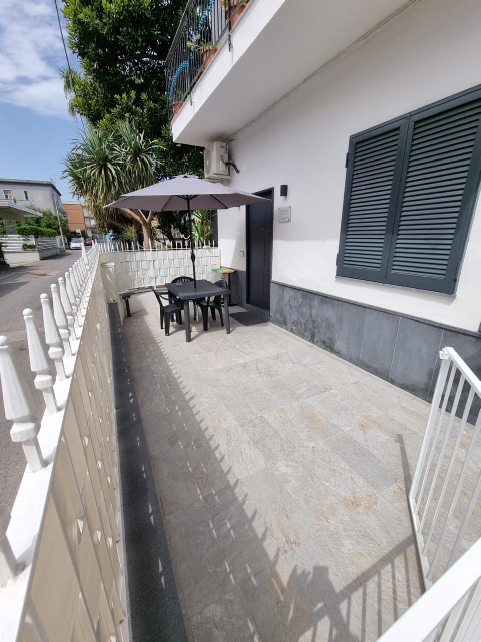Property building, Balcony/Terrace