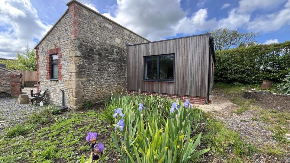 Property building, Spring, Garden view