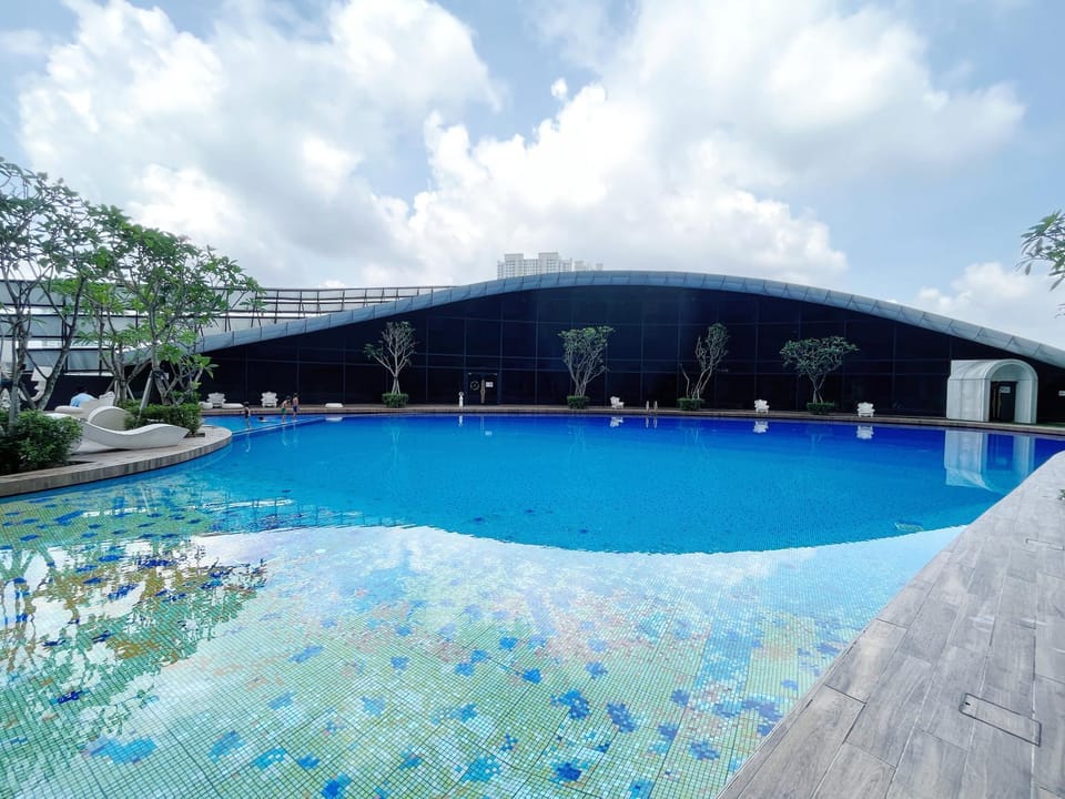 Pool view, Swimming pool