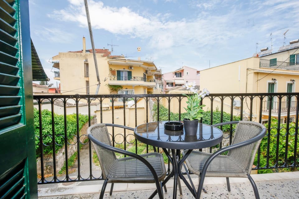View (from property/room), Balcony/Terrace