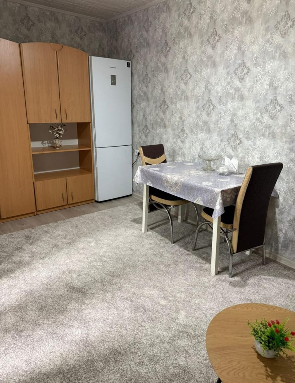 Private Apt style Cottage in Comrat Parking WiFi House in Moldova