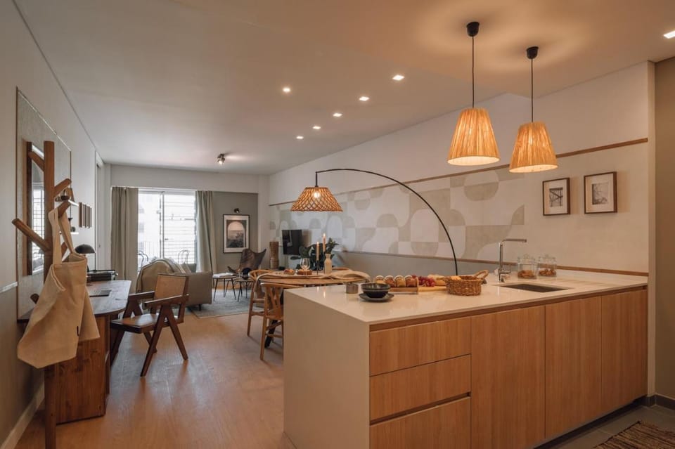 Rosso - 1 bedroom and pool in Santo António Apartment in Lisbon