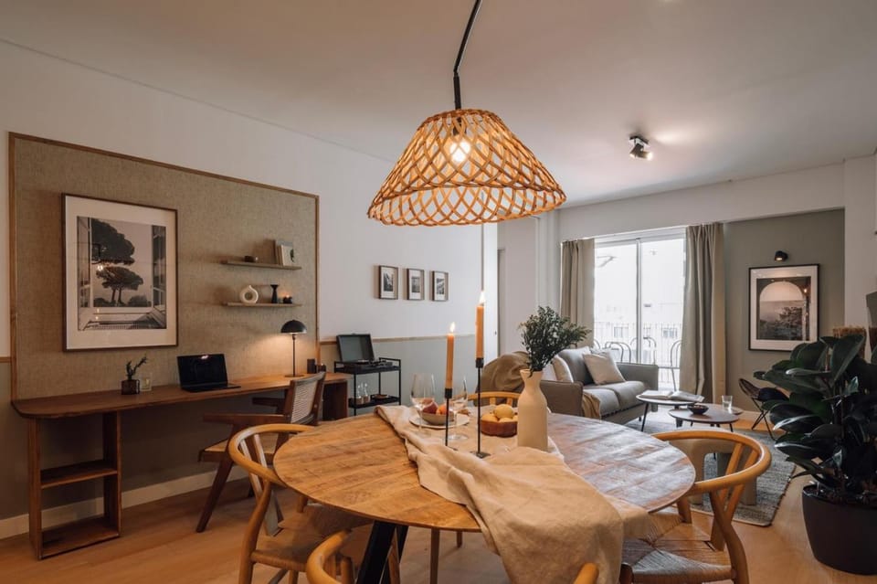 Rosso - 1 bedroom and pool in Santo António Apartment in Lisbon
