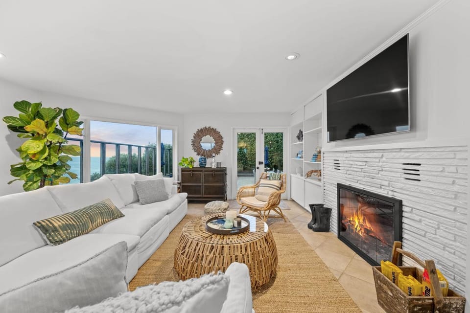 Entire Oceanfront Home Breathtaking 180 Views Near San Francisco House in Montara