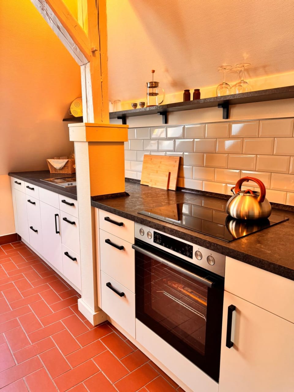 Kitchen or kitchenette