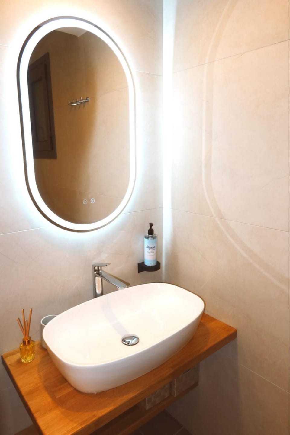 Myraẽ Living Apartment in Lefkada