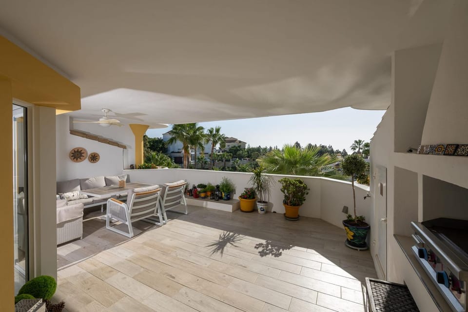 2 beds Apartment in Calahonda near Golf, Tennis and Padel Apartment in Sitio de Calahonda