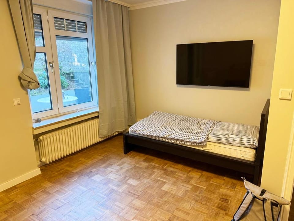 TV and multimedia, Photo of the whole room