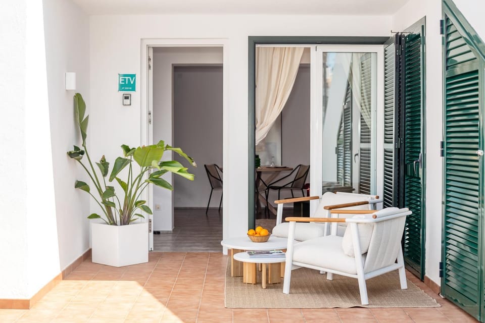 Balcony/Terrace, Balcony/Terrace