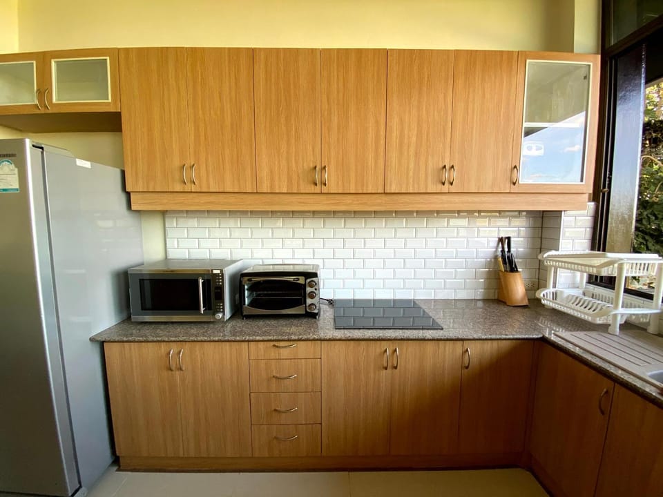 Kitchen or kitchenette, kitchen