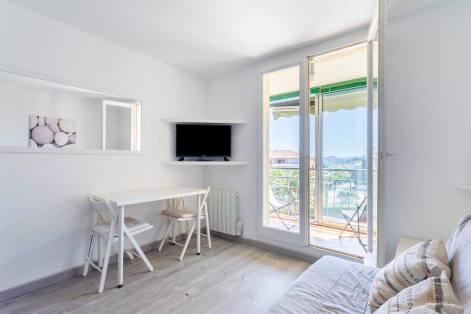 Magnificent sea view apartment Apartment in La Seyne-sur-Mer