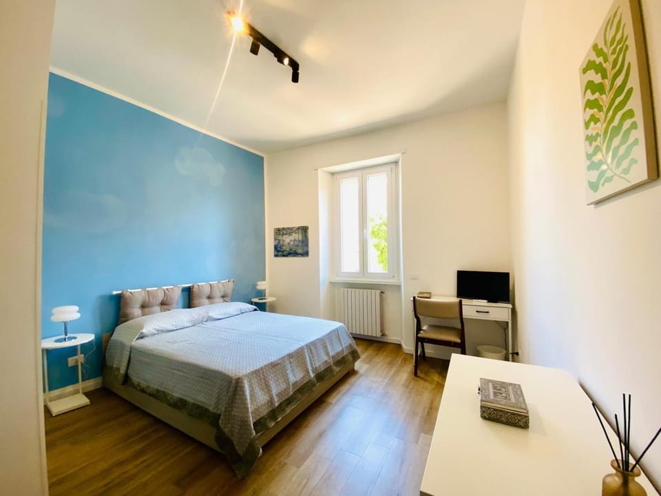 Bedroom, air conditioner
