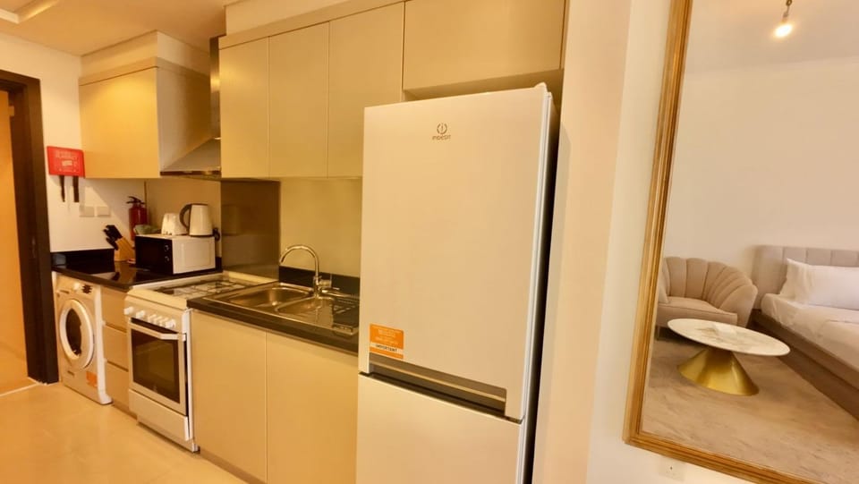 Cosy Studio in Carson Tower C Apartment in Dubai