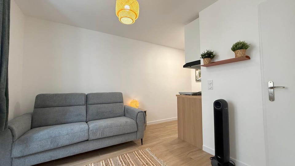 TV and multimedia, Living room, Seating area, heating, internet
