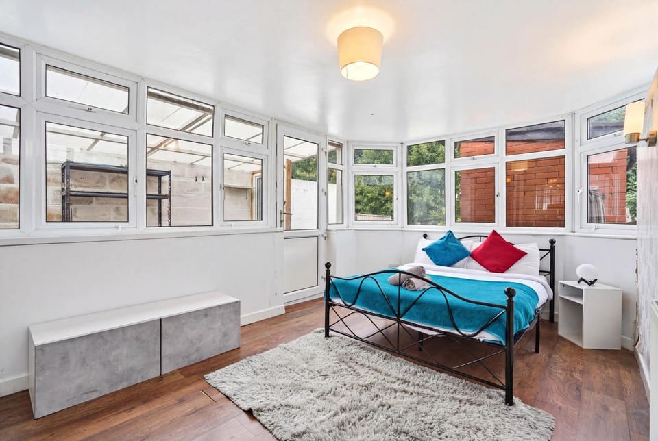 Cosy 5 bedroom Birmingham House in Birmingham