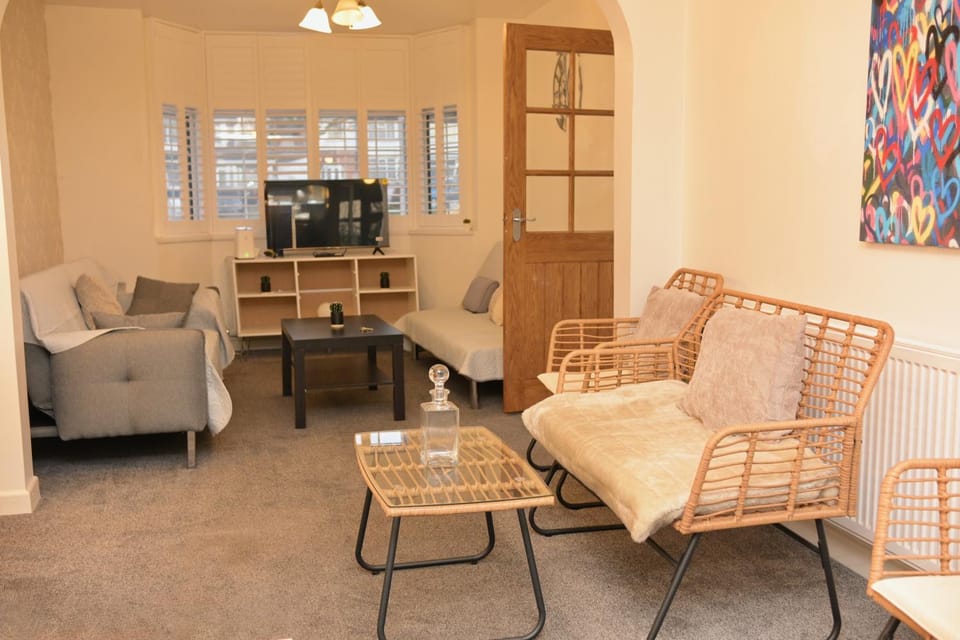 Cosy 5 bedroom Birmingham House in Birmingham