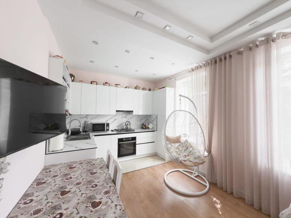 TV and multimedia, Kitchen or kitchenette, Dining area, dishwasher, oven, pet friendly