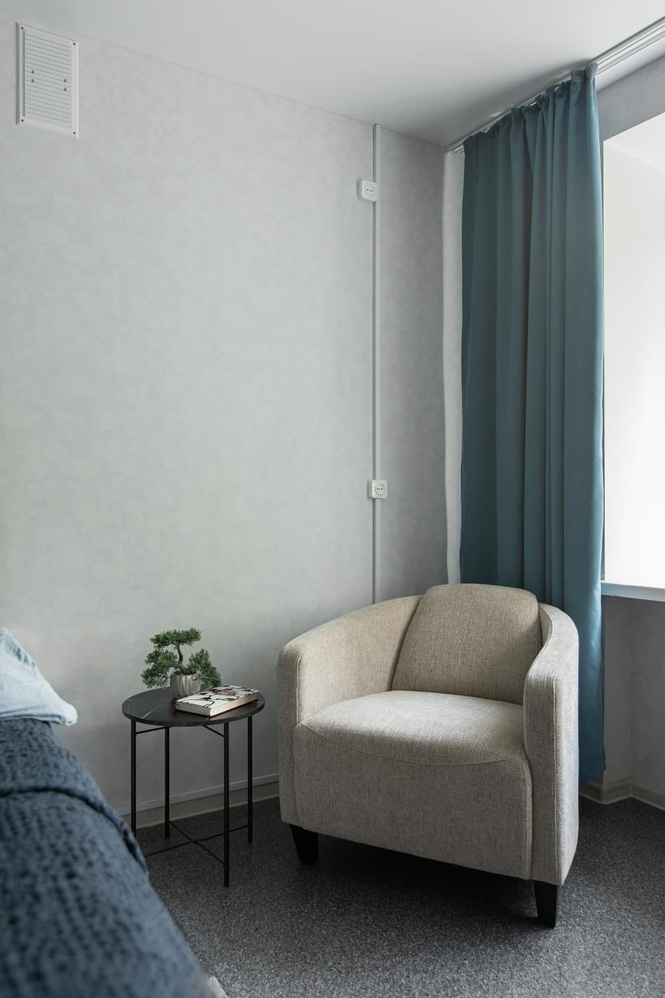 Bed, Living room, Photo of the whole room, Bedroom