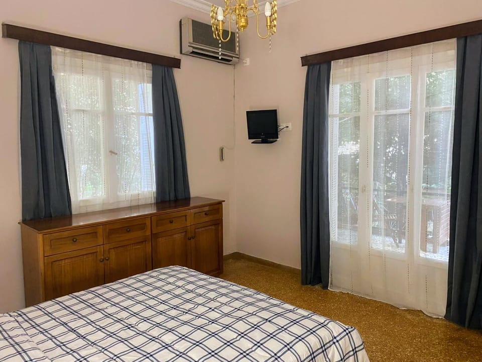 GreenGarden Comfort Apartment in Alimos