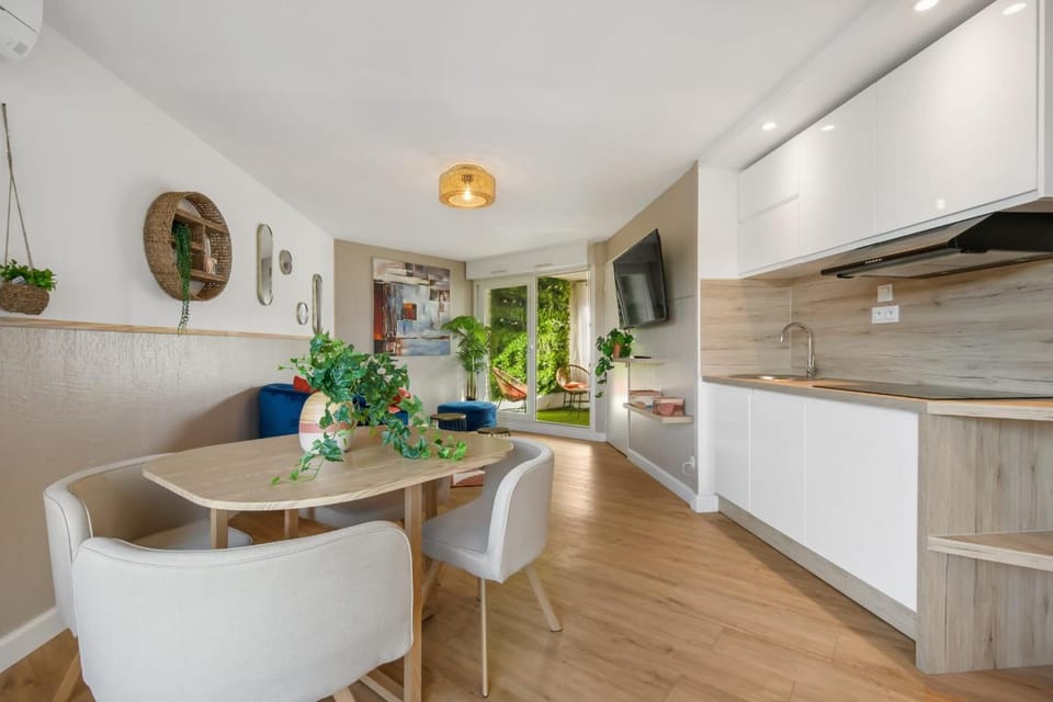 Marina Bay Modern Apartment 100m from La Conque Beach Apartment in Agde