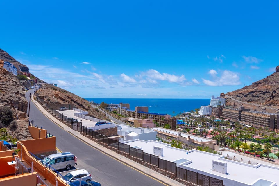 Home2Book Stunning Views Taurito, Terrace & Pool Apartment in Comarca Sur
