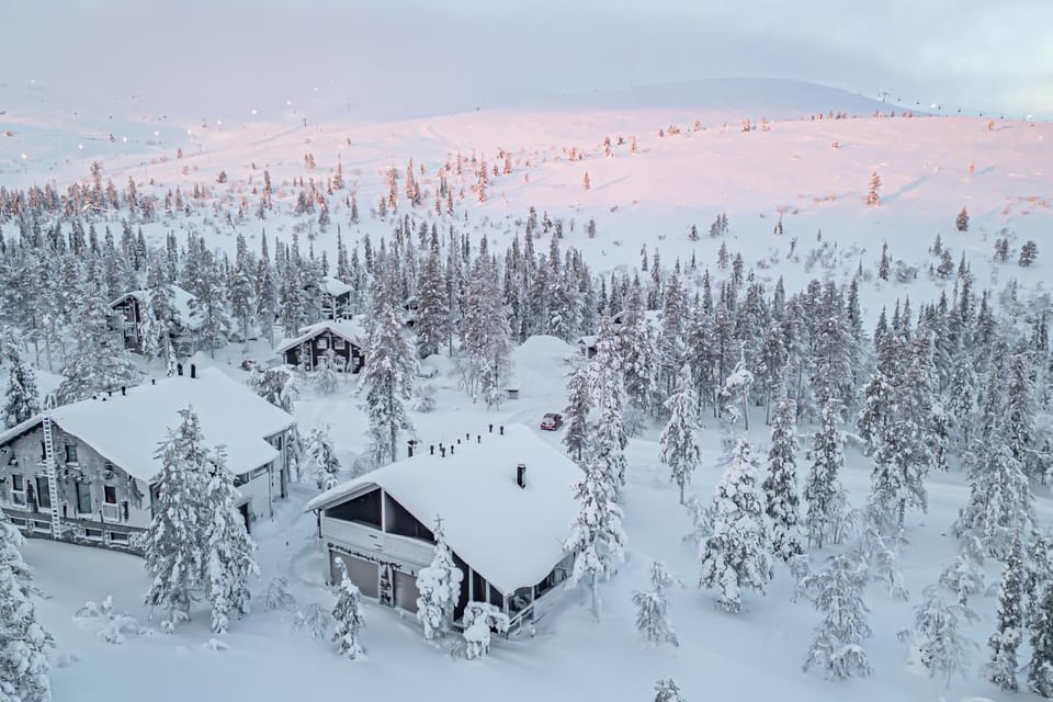 Property building, Neighbourhood, Natural landscape, Winter