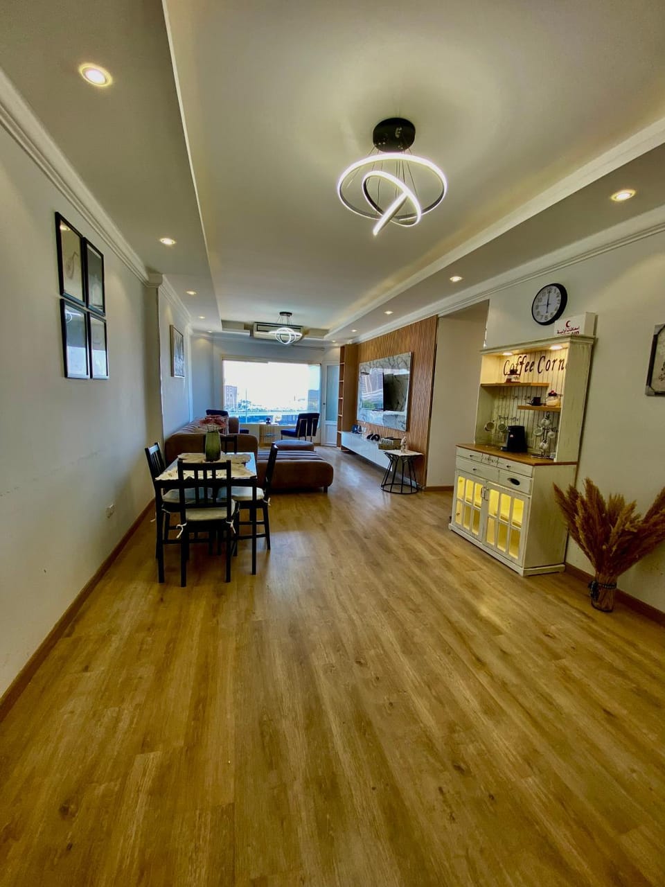 TV and multimedia, Seating area, Dining area, minibar