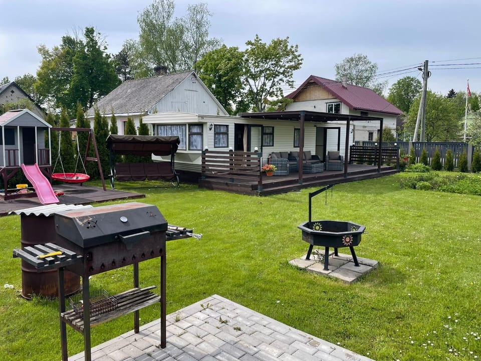 Property building, BBQ facilities