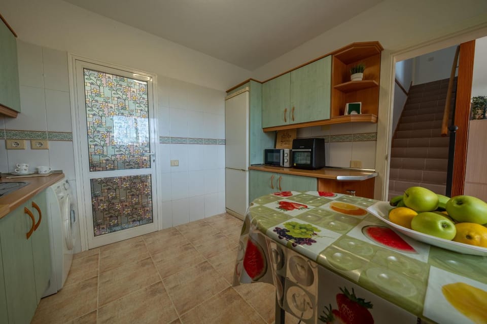 3BR Chalet Valley Moon-Seaviews, Terrace & Parking House in La Palma