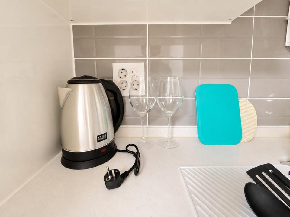 Coffee/tea facilities, Kitchen or kitchenette
