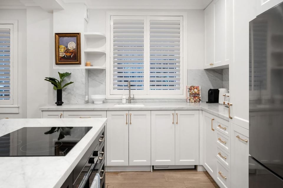 Easy Access 2BR Flat with Parking in Rose Bay Apartment in Sydney