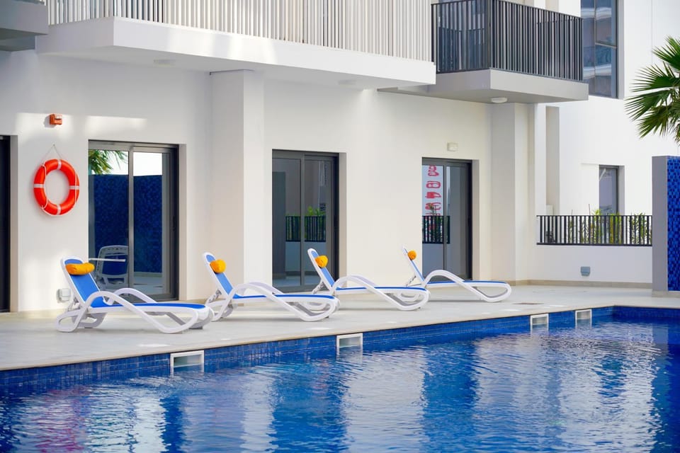 Swimming pool, Swimming pool, sunbed