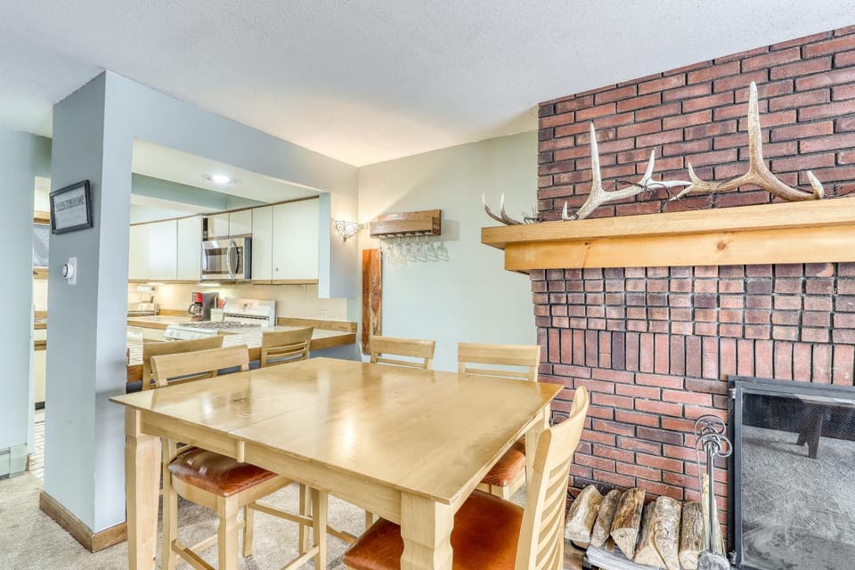 Sunrise - East Glade-C7 Apartment in Mendon