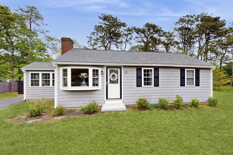 Cape Serenity House in South Yarmouth