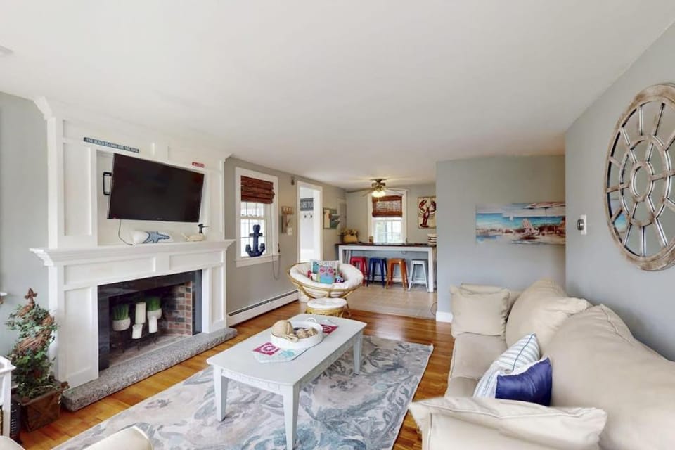 Cape Serenity House in South Yarmouth