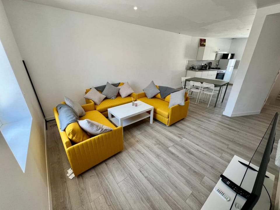 Spacieux T3 - 7 personnes - Poitiers Apartment in Poitiers