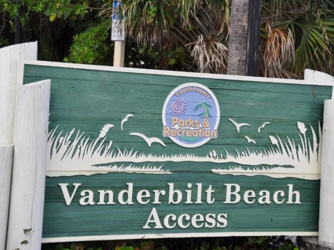 New salt pool & 7 hole mini golf on canal -Vanderbilt Country Club House in Vanderbilt Beach