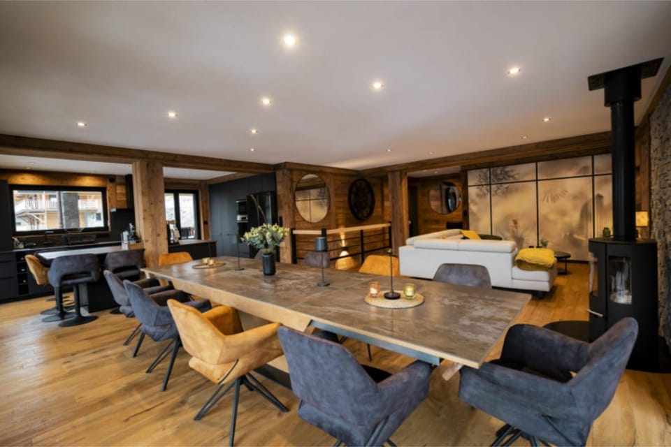 Property building, Living room