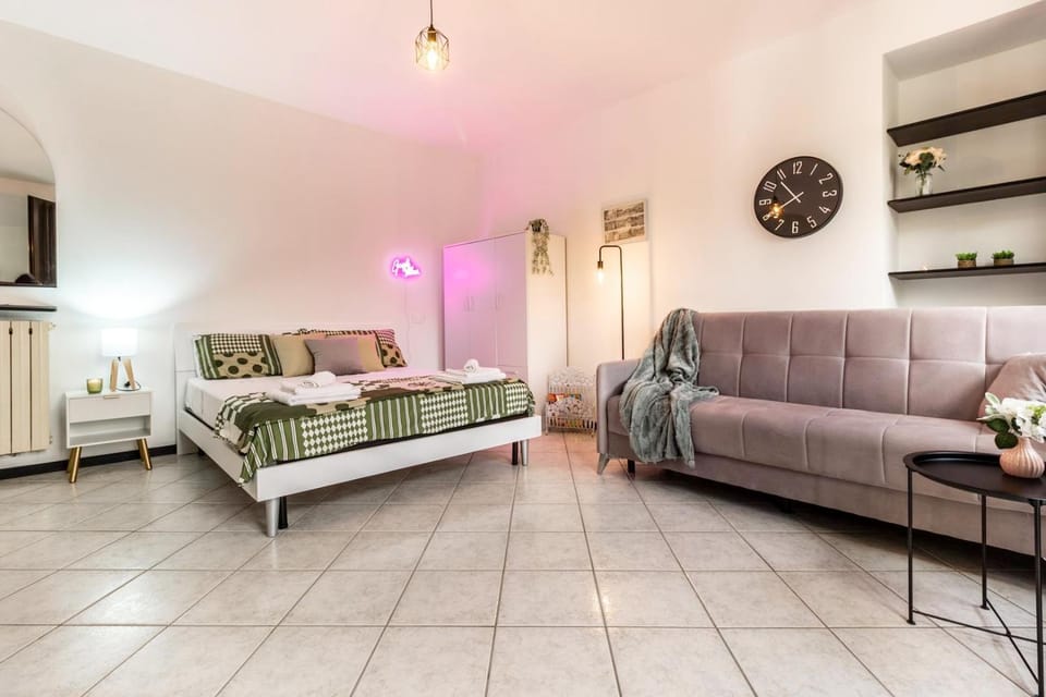 Bed, Living room, Bedroom, wardrobe
