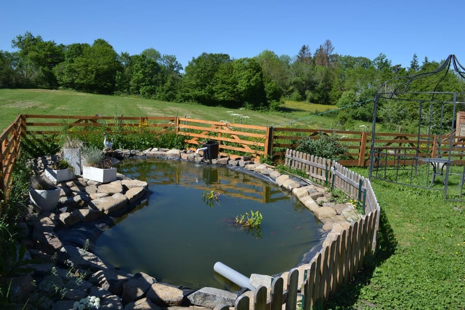 Le Jardin des Pierres Brunes Bed and Breakfast in Auvergne-Rhône-Alpes