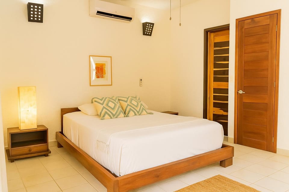 Bed, Bedroom, air conditioner