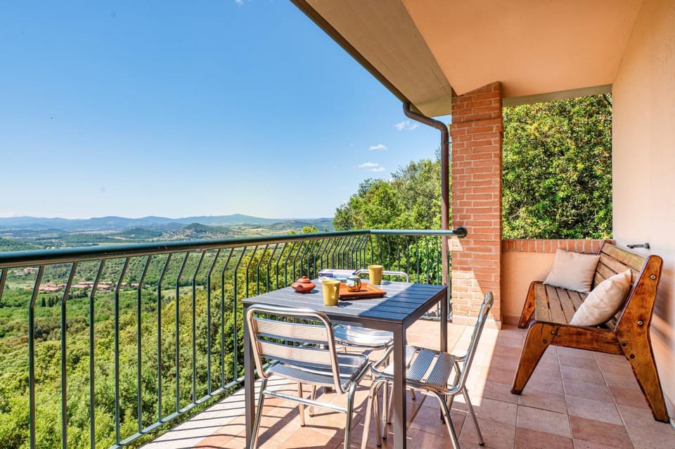 View (from property/room), Balcony/Terrace