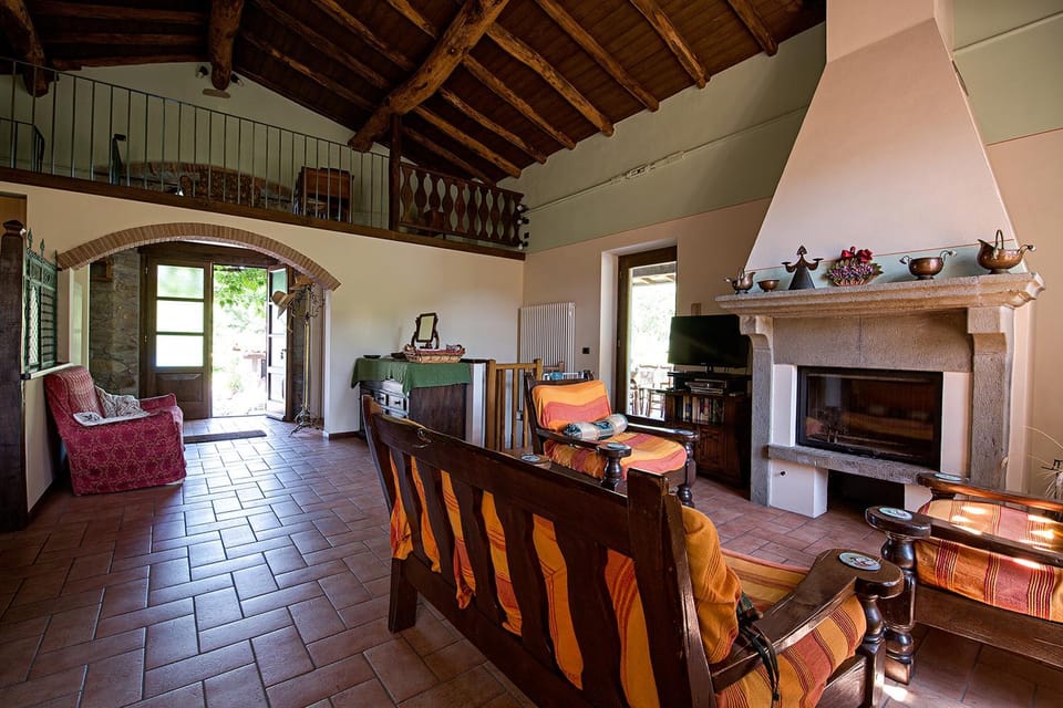Communal lounge/ TV room, TV and multimedia, Living room