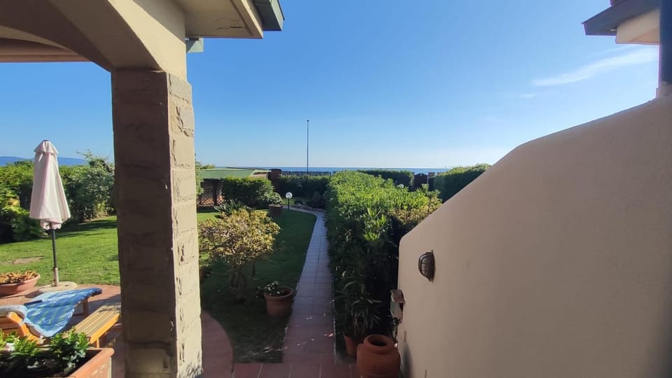 Garden view, Sea view