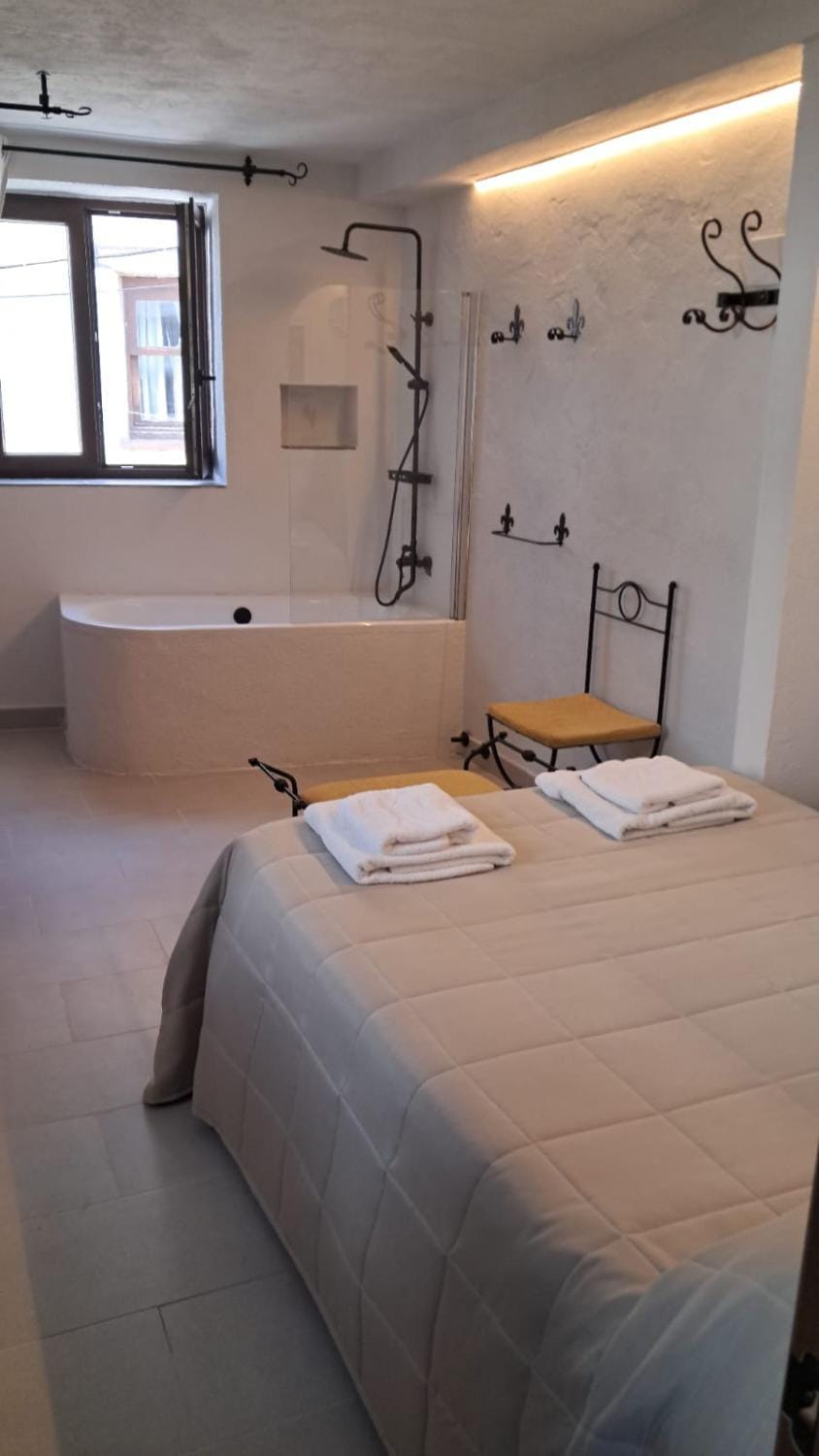 Casa Ypsilon Olive Oil Apartment in Castile and León
