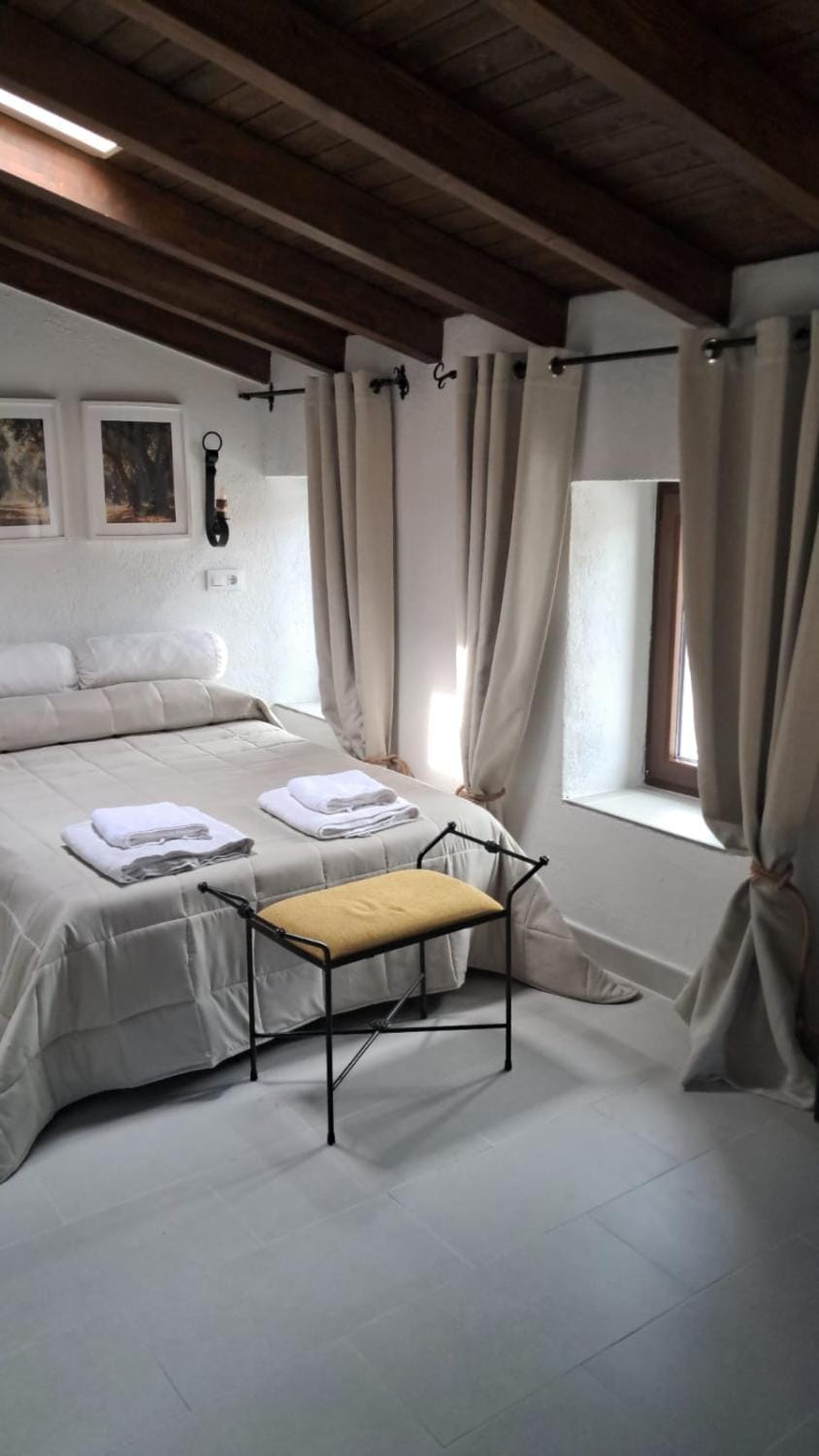 Casa Ypsilon Olive Oil Apartment in Castile and León