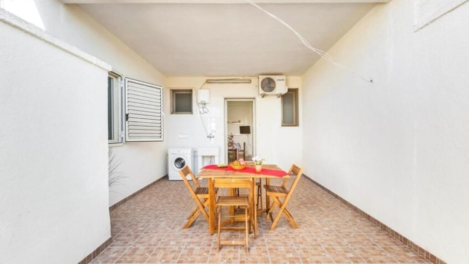ASIA PP Sx Apartment in Torre Lapillo