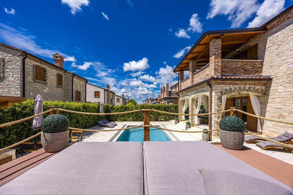 E-villa Vintage Istria with heated and covered pool Villa in Istria County
